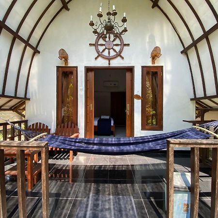 Mustika Ocean Lodge Gili Air Exterior photo